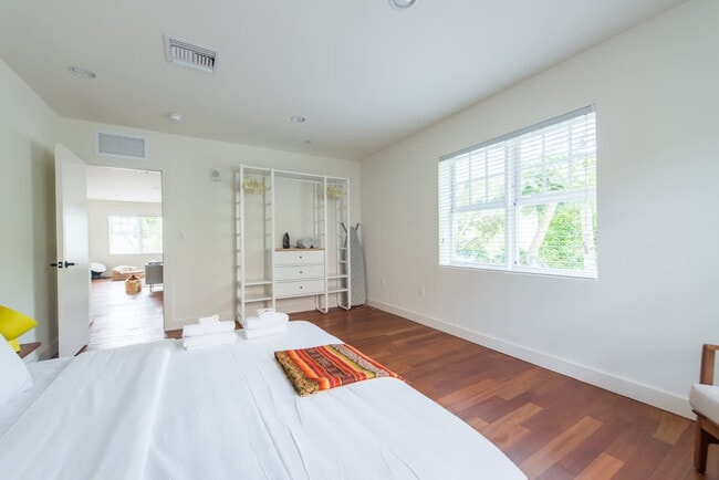 Foto del edificio - 747 4th St