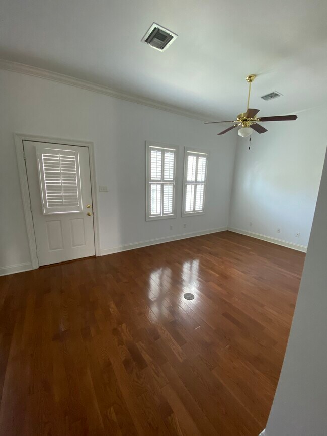 1529 Edinburgh St, Metairie, LA 70001 House Rental in Metairie, LA