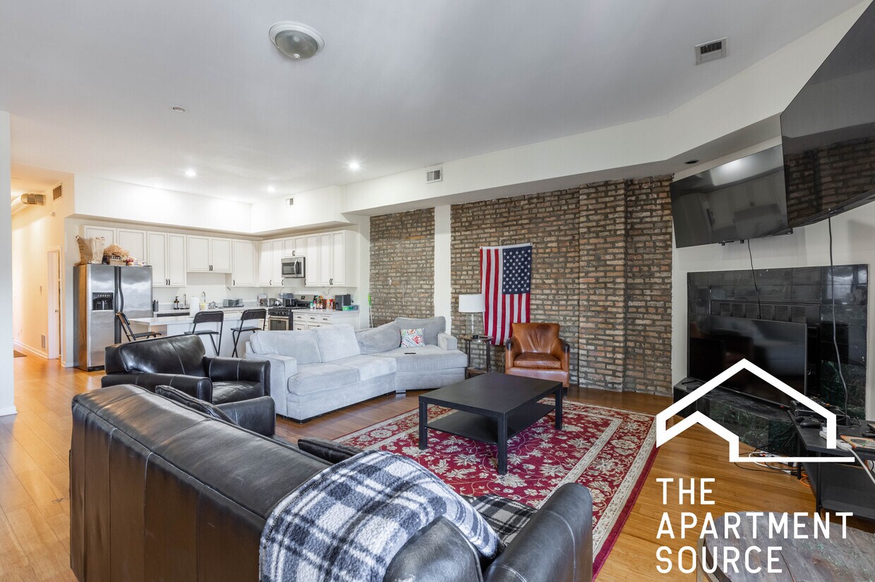 Foto principal - 2358 N Clybourn Ave