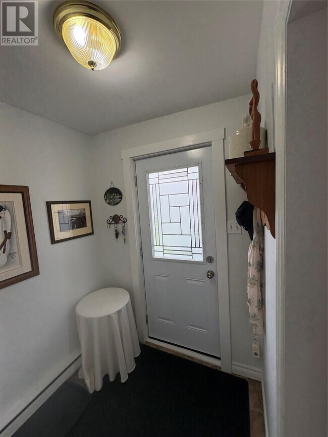 Photo du bâtiment - 1541 Topsail Rd