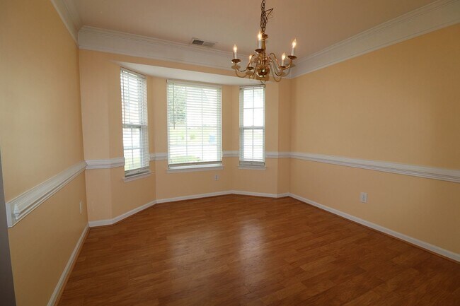 Foto del edificio - Location! Location! 3 bedroom 2.5 bath in ...