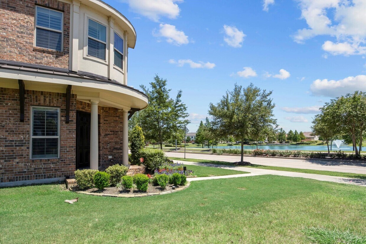 Foto principal - 726 Imperial Blvd