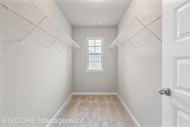 Building Photo - 3 br, 2.5 bath House - 3712 Ridge Springs