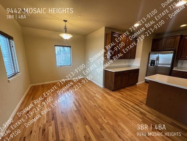 Building Photo - 9442 Mosaic Heights