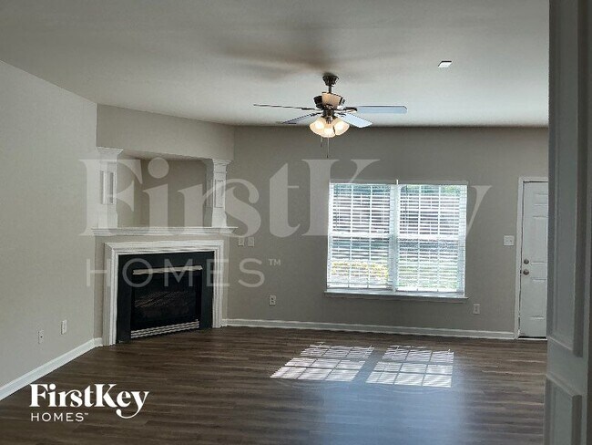 Foto del edificio - 2136 Burton Run Rd