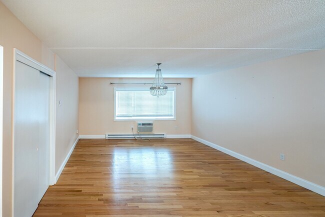 Foto del edificio - 28 Faxon St
