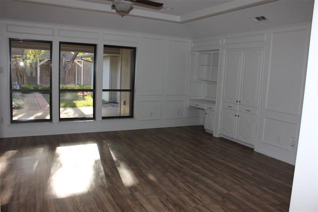 Building Photo - 806 Mt Vernon Dr