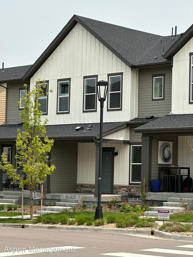 Foto del edificio - 3 br, 3.5 bath House - 2215 Village Green Way