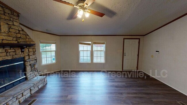Foto del edificio - 509 Greywood Dr