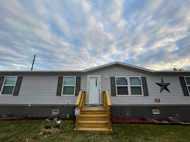 Foto del edificio - Christiansburg, 3 BR / 2 BA,  Available 6/...