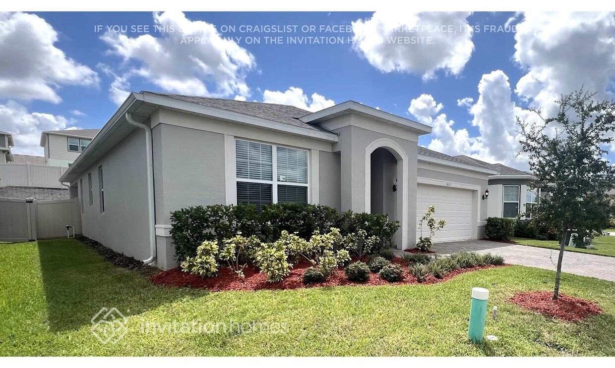 Building Photo - 4702 Barbados Loop