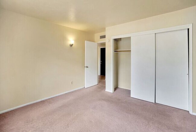 Foto del edificio - 4325 E Fairmount St