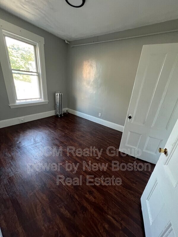 Photo - 64 Hollis St Apartment