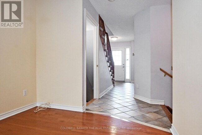 Building Photo - 340 Silken Laumann Dr