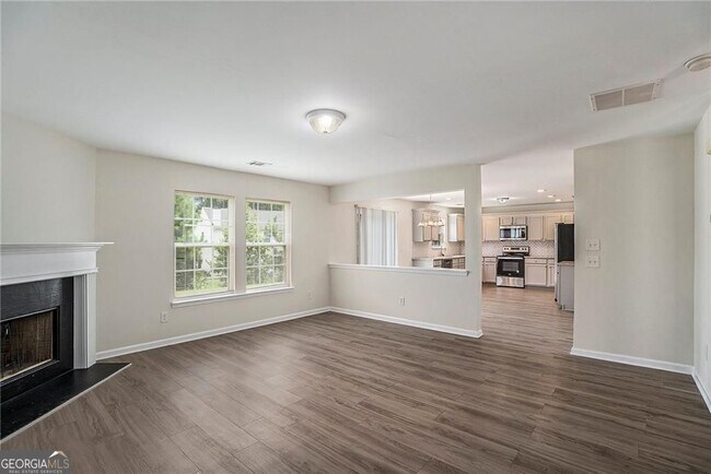 Foto del edificio - 3015 Whittier Way