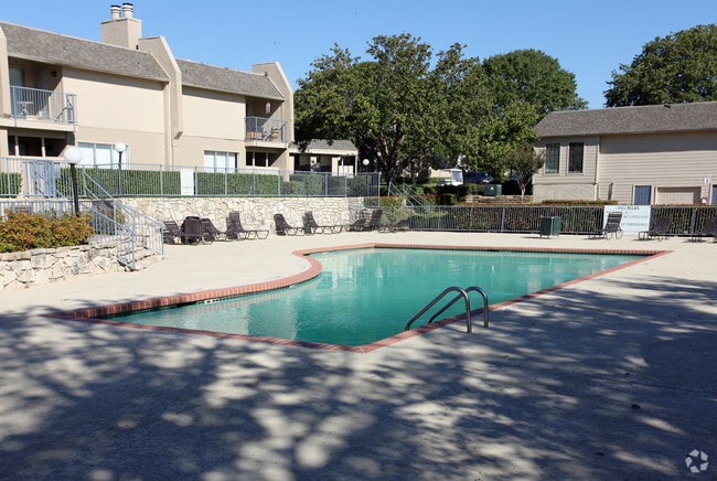 Foto del edificio - Lake Colony