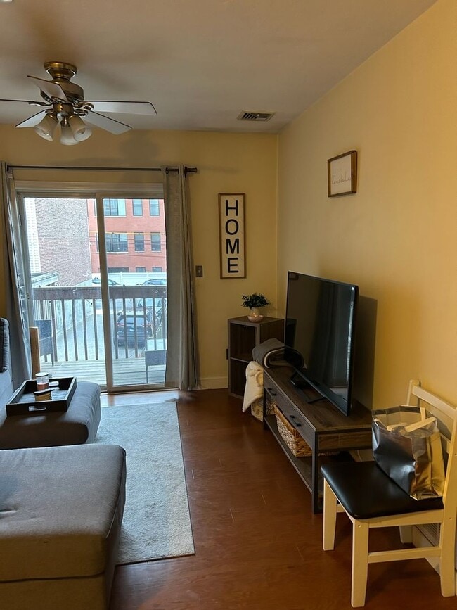 Building Photo - Wonderful opportunity to lease this amazin...