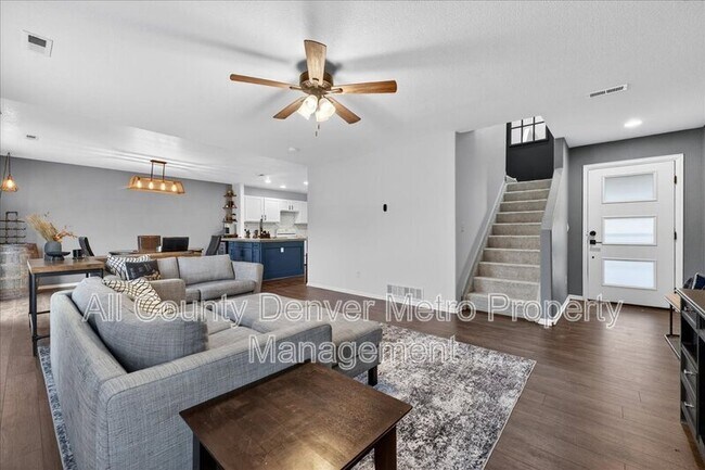 Foto del edificio - 9611 Elk Mountain Cir