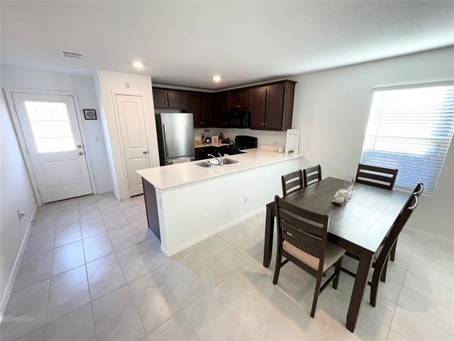 Building Photo - 14033 Haggerston Dr