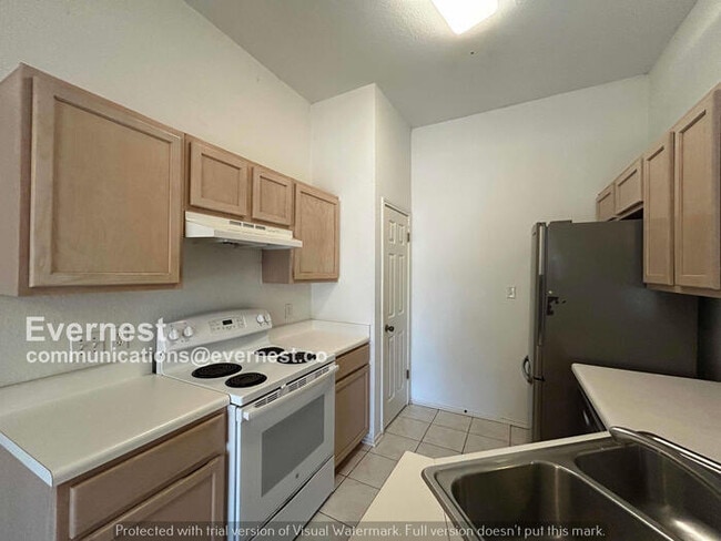 Foto del edificio - 3318 Elijah St