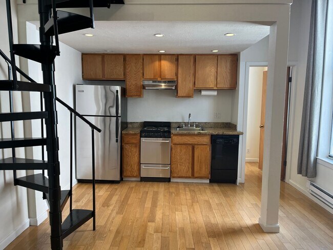 Building Photo - 00GE1201