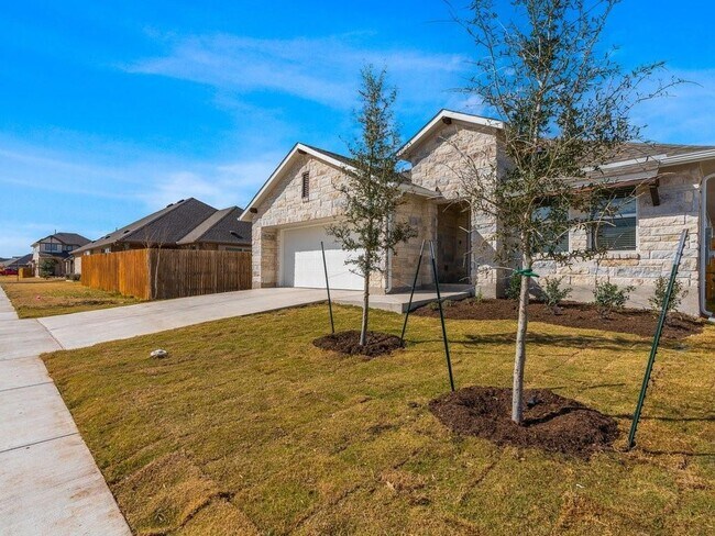 Foto del edificio - 308 Rimrock Ct
