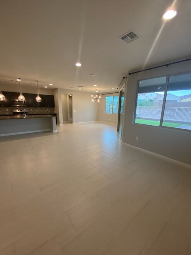 Building Photo - STUNNING NEWER HOME- GATED