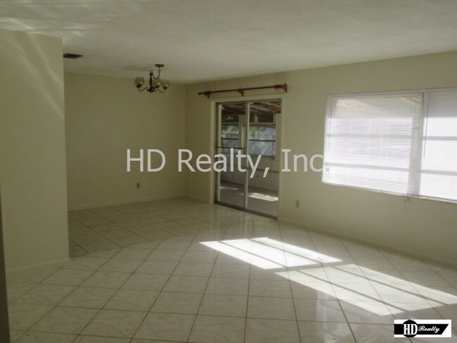 Foto del edificio - 626 Sherwood Dr