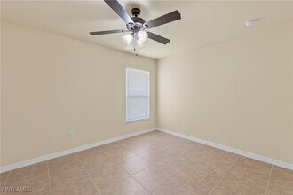 Building Photo - 3022 SW 15th Pl