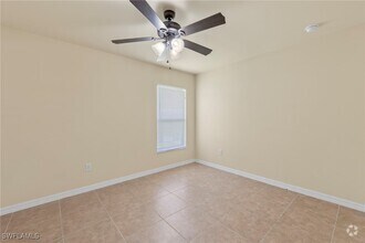Building Photo - 3022 SW 15th Pl