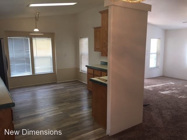 Building Photo - 3 br, 2 bath House - 6025 Bidwell Drive