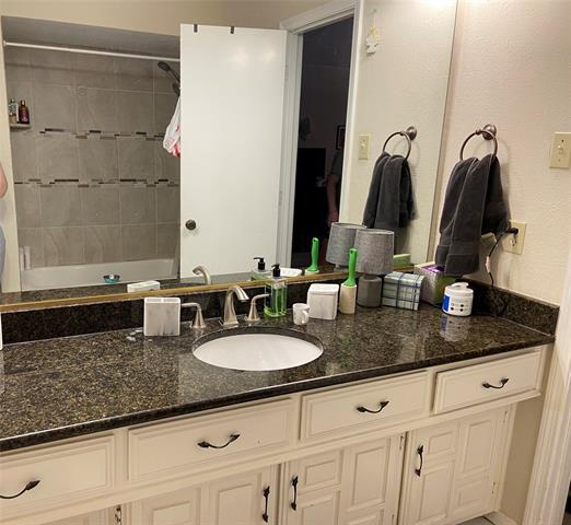 Foto del edificio - 16361 Lauder Ln