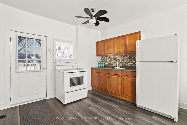 Photo du bâtiment - 1039 Dunbarton Rd