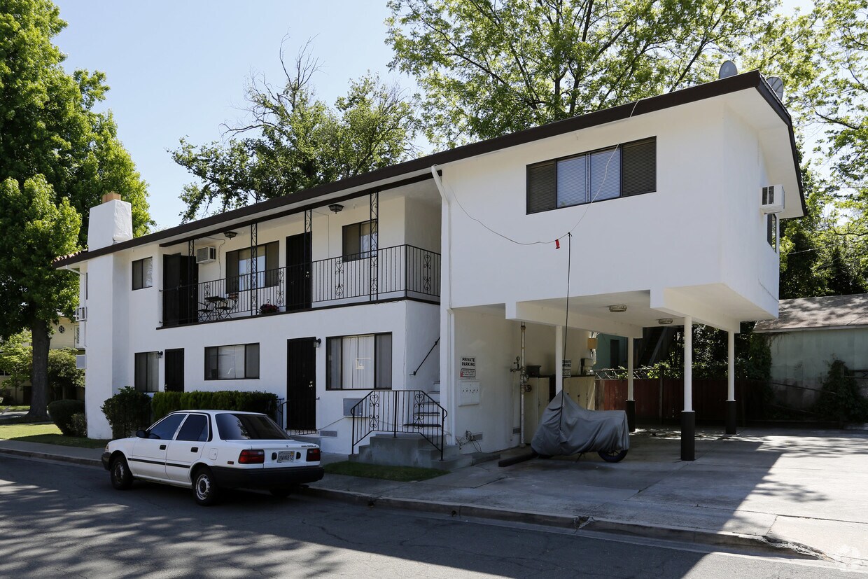 Building Photo - 3440 J St