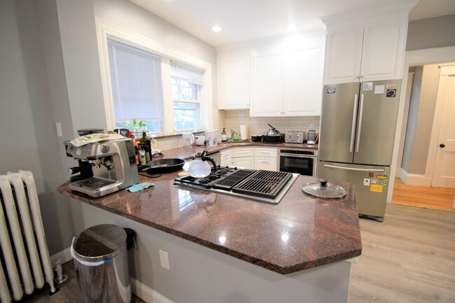 Building Photo - 235 Chestnut Hill Ave