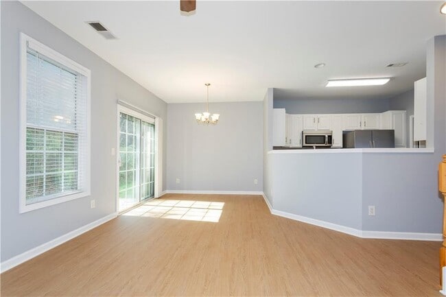 Building Photo - 995 Treymont Way SW