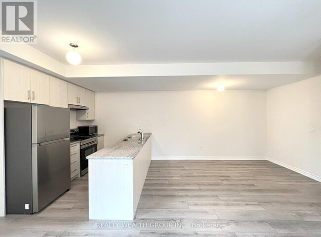 Building Photo - 40 Halliford Pl