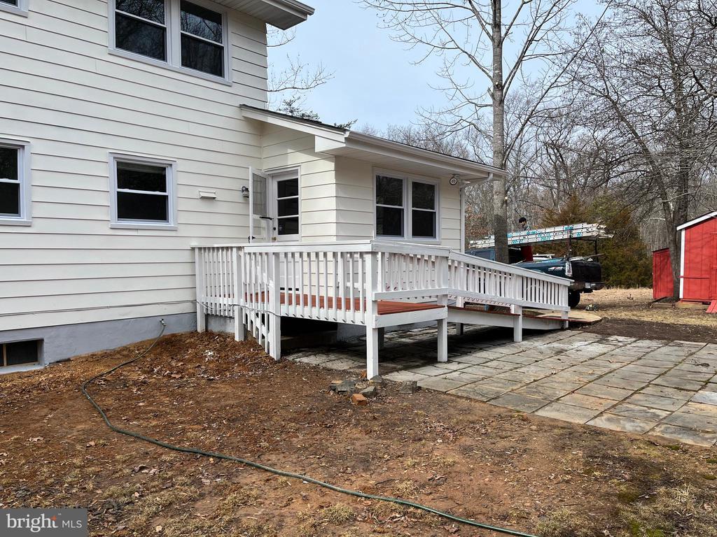 9589 Meetze Rd, Midland, VA 22728 House Rental in Midland, VA