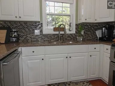 Foto del edificio - 316 Kellwood Way