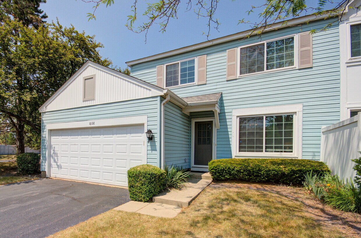 1608 Normantown Rd, Naperville, IL 60564 Townhome Rentals in