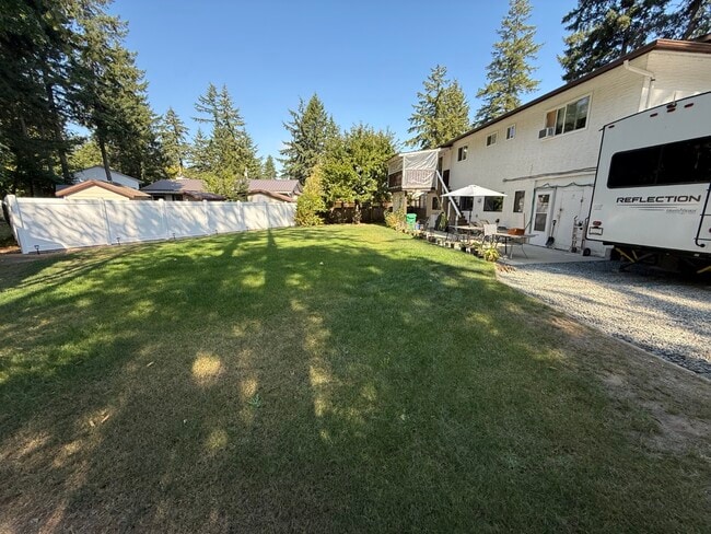 Building Photo - 2675 Labieux Rd