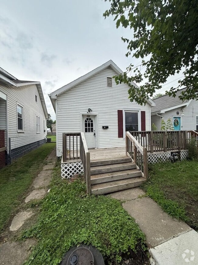 Building Photo - 730 E Louisiana St