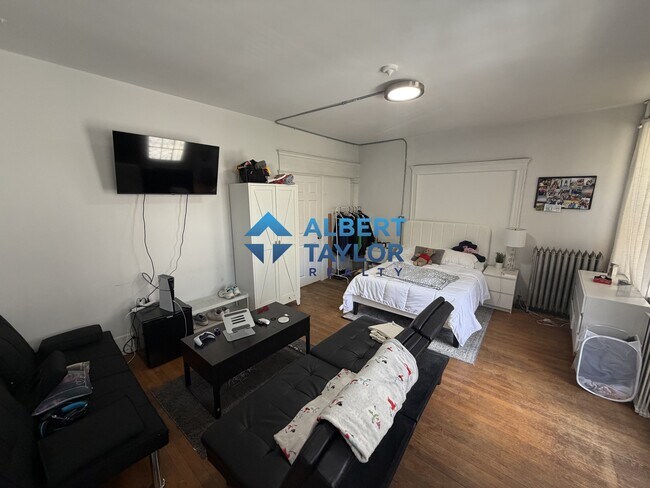 Foto del edificio - 104 Strathmore Rd