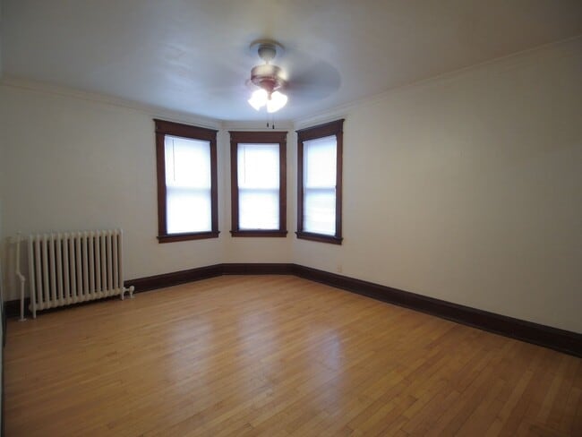 Interior Photo - Saxony Manor