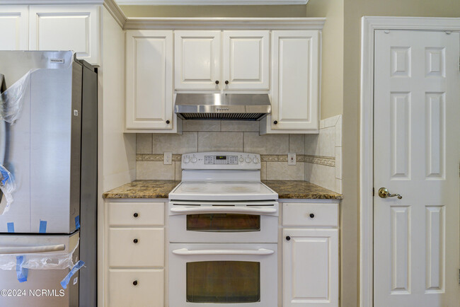 Foto del edificio - 3128 Braemar Ln
