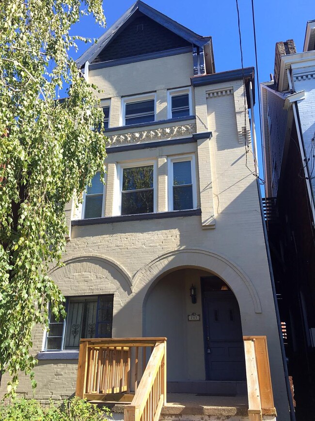 Foto del edificio - 703 Ivy St