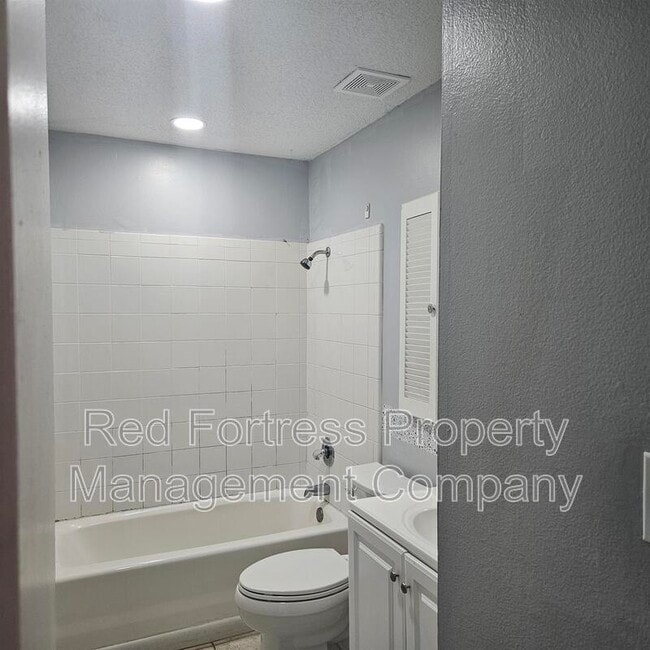 Foto del edificio - 2175 Twin Brooks Rd