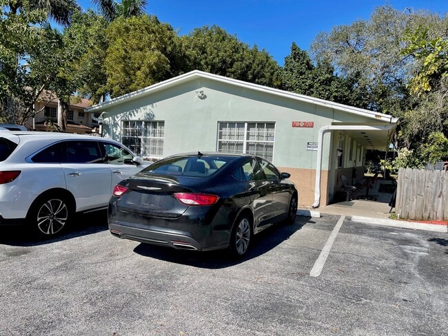 Foto del edificio - 720 SW 7th St