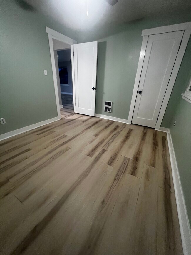 Foto del edificio - 4211 S Scott St