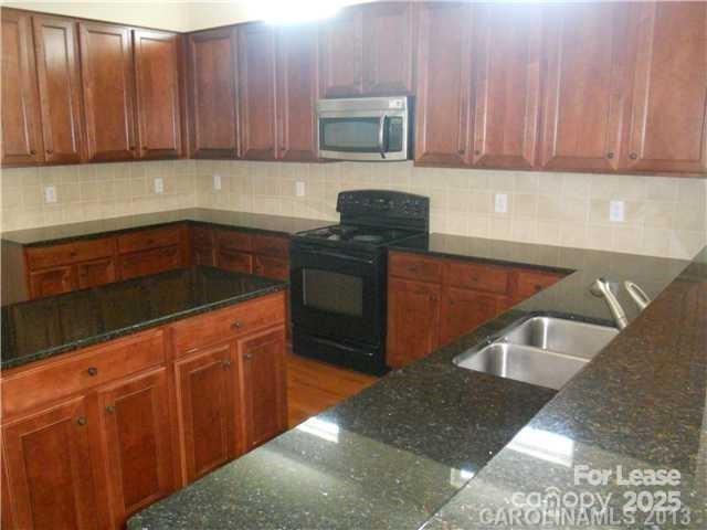 Foto del edificio - 8536 Sagekirk Ct